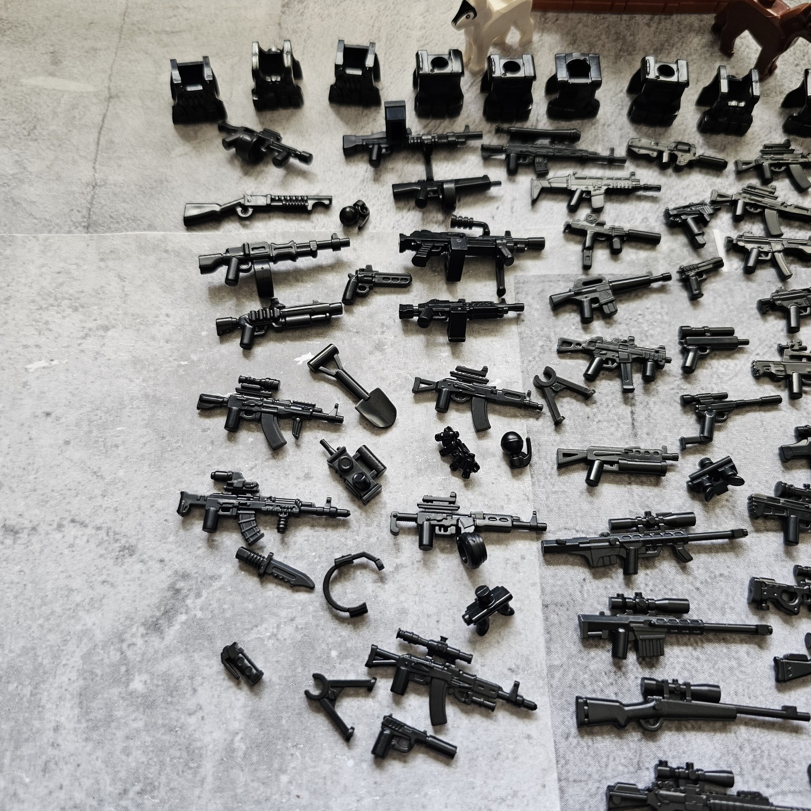 Multipack Soldier Weapons Accessories Gun Armor Helmet Lot for Minifigures BX01