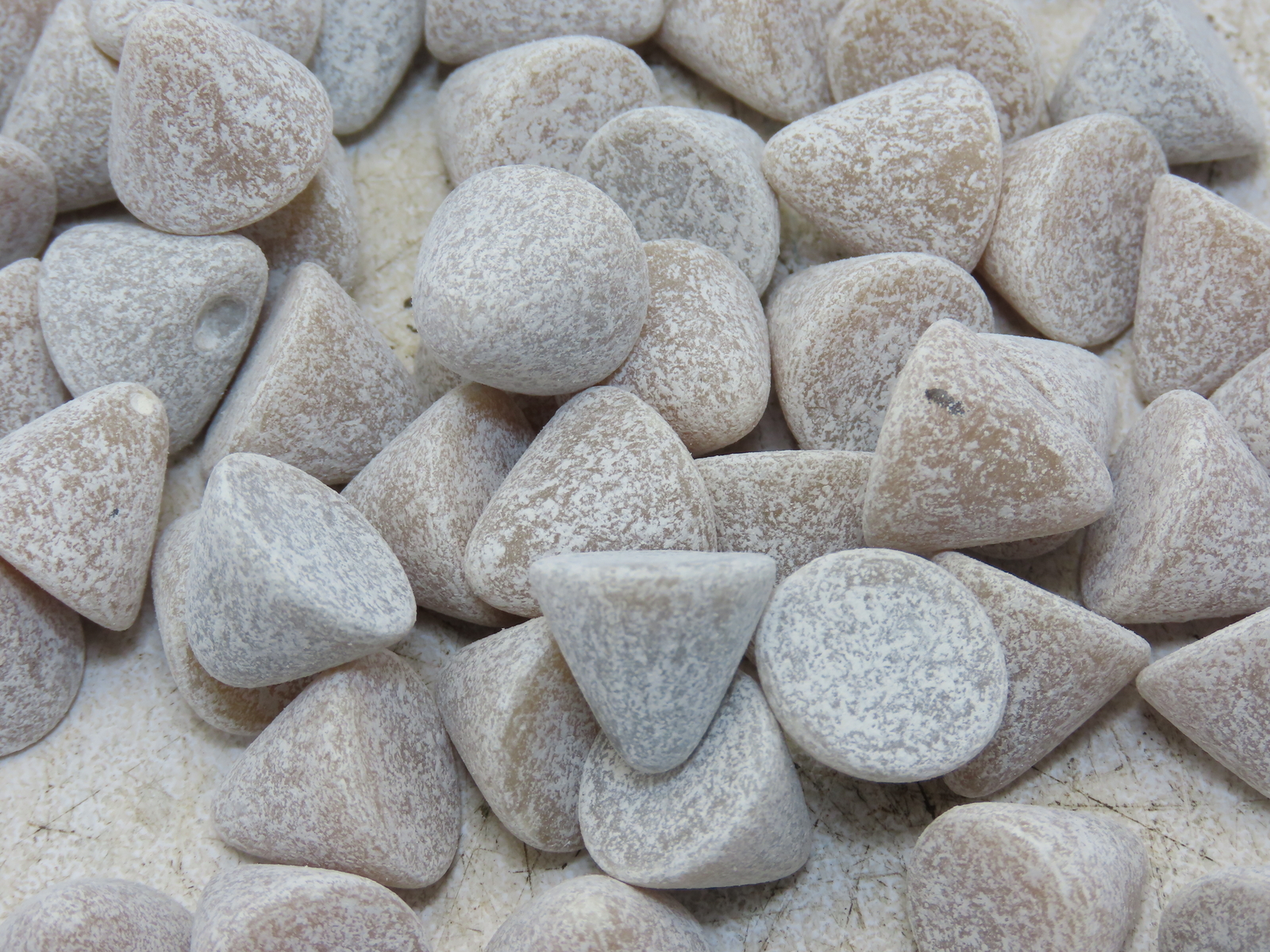 25LB Cu Ft Ceramic Tumbling Polishing Buffing Deburring Media Cone Shape