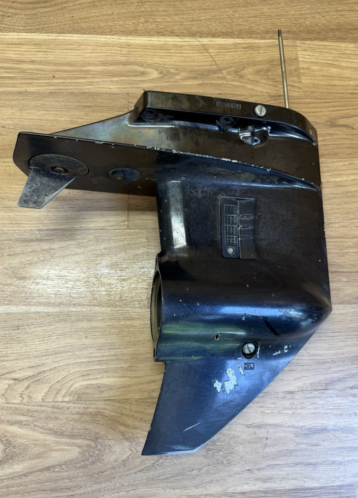 25 30hp Mercury EFI LOWER UNIT HOUSING Gear case 4 stroke 3 cylinder 825132T04