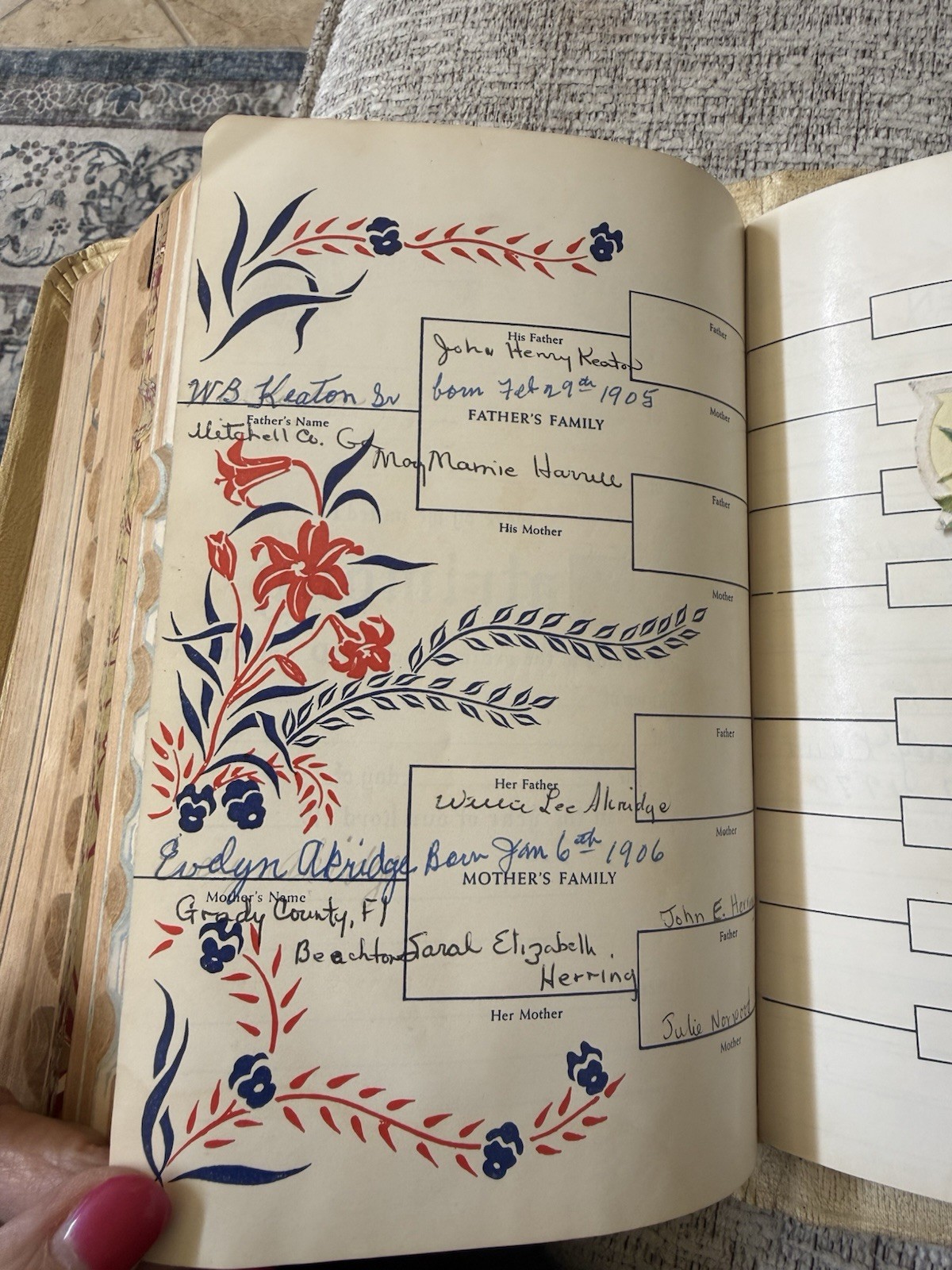 Vintage Bible Embossed Shepherd Scene Tan Gold Lettering Illustrated Maps