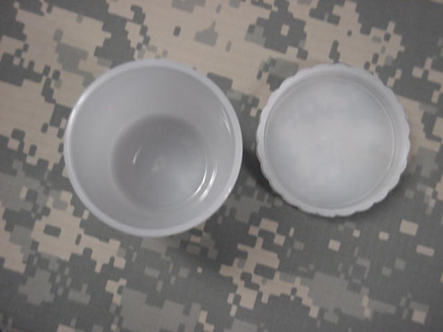 PLASTIC CAMP CUP, CLEAR, WITH LID
