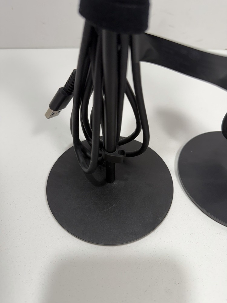 Pair 2 Genuine Oculus Rift Virtual Reality CV1 Sensor 3P-A, Black