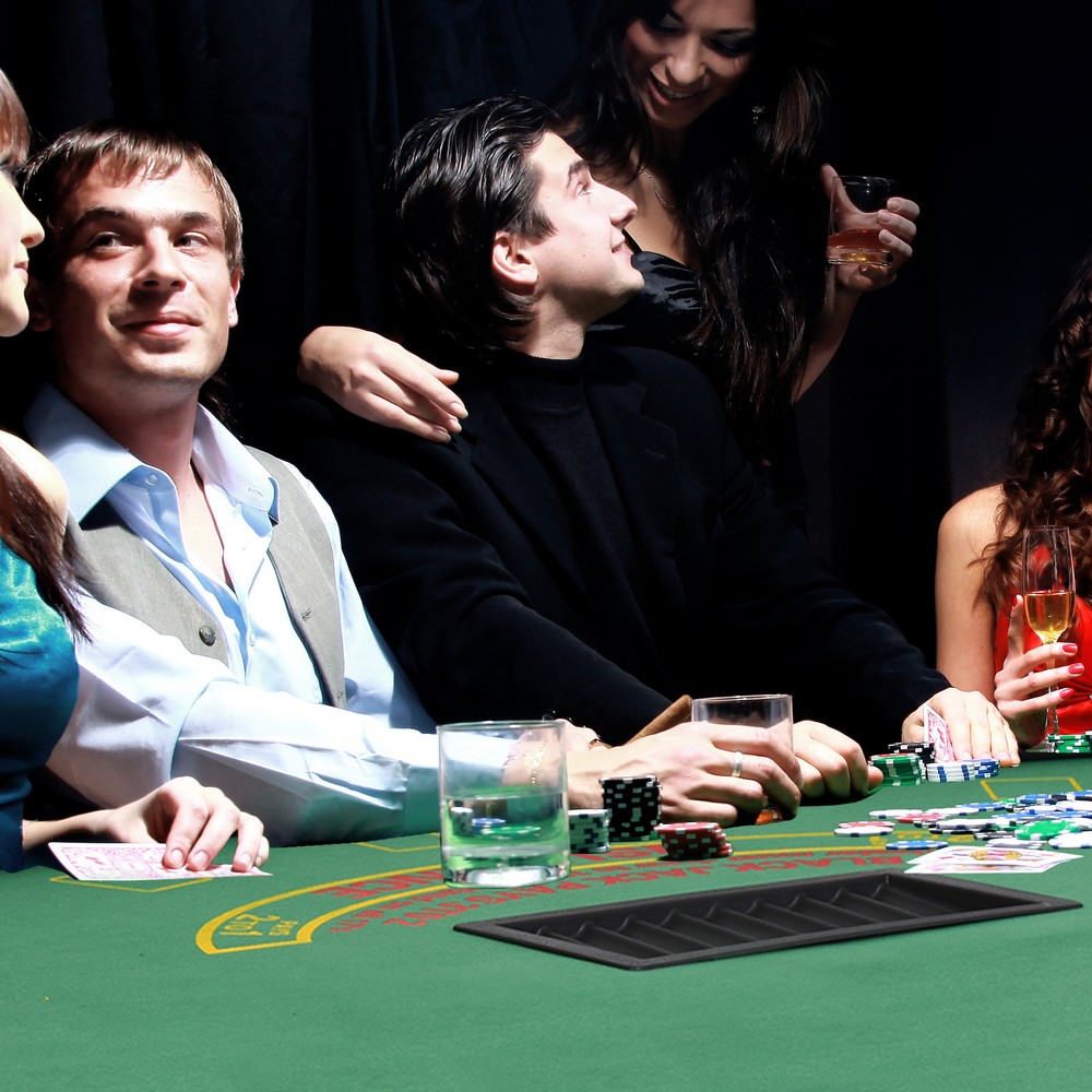 72" 7 Player Octagon Folding Poker Table with Cup Holders