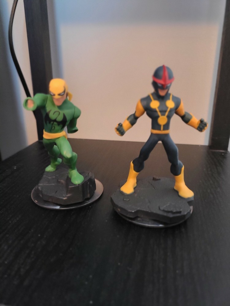 Nintendo 3ds Disney Infinity Game, Game Base, And Figures