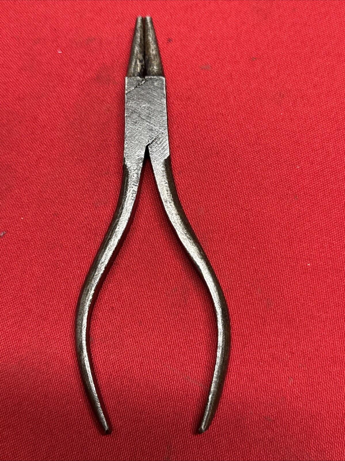 WW2 Military S.C. Williams Company Dated 1943 Round Nose 6 Inch Pliers D512