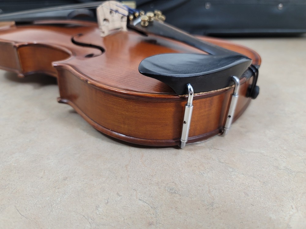 Gotthardt VSF by Stravari 4/4 Violin with Case
