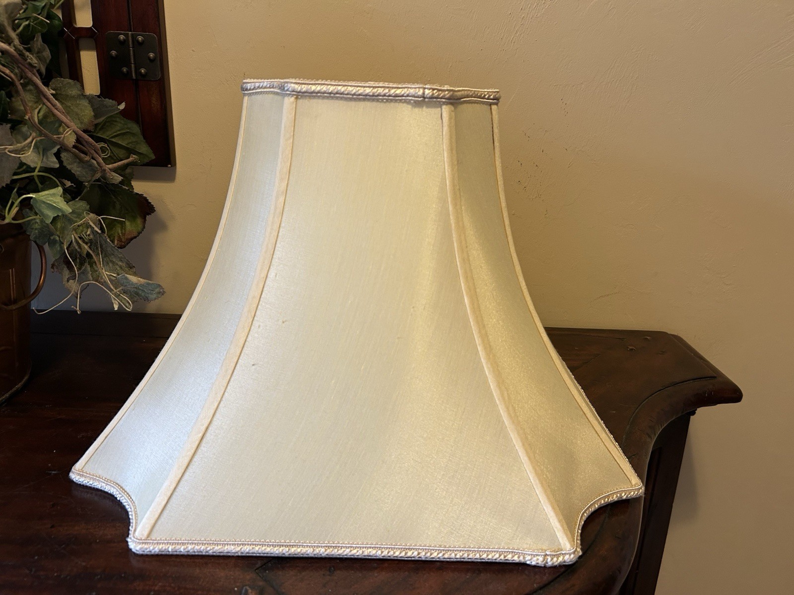 Octagonal Lined Corded Silk Fancy  Bell Shape Lamp Shade~17.25" base~11.5" tall