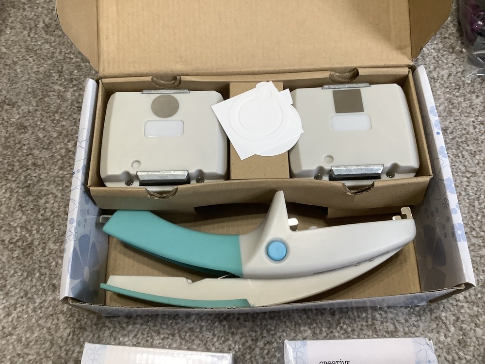 Creative Memories 2" Shape Maker System w/ Handle, Square, Circle & Circle Tag