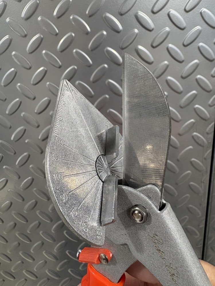 Multi Angle Miter Shears, Adjustable at 45 To 135° Safety Lock Cutting Tool