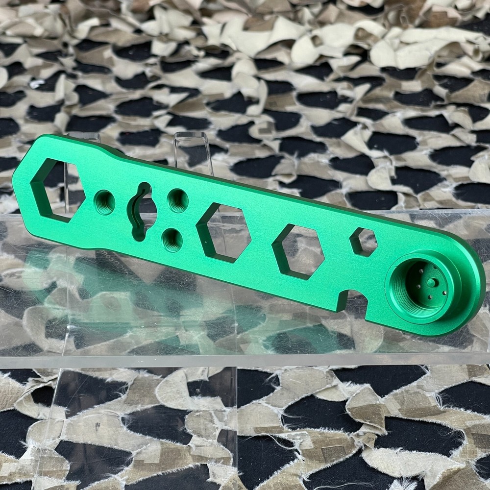 NEW Core Universal Regulator Multi Tool - Green