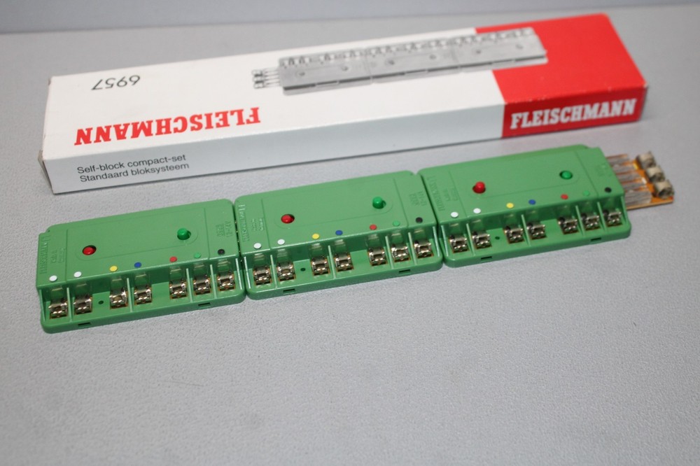 Fleischmann 6957 block unit for two-way, train operation, rail H0