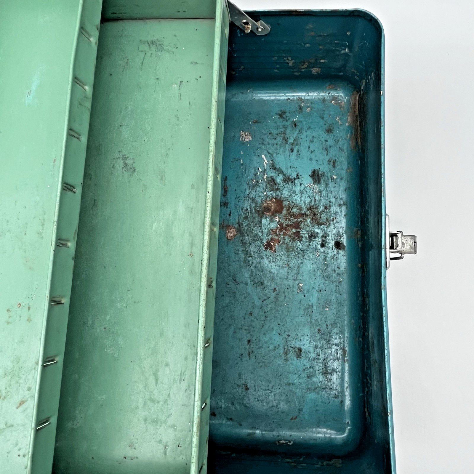 VTG Simonsen Green Teal Metal Tool Tackle Box 14" x 8" 2 Trays Industrial Patina