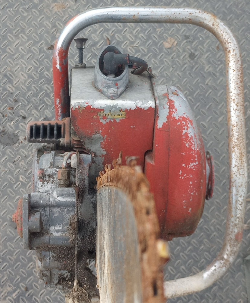 1956 David Bradley Chainsaw 360 Gear Drive With Compression