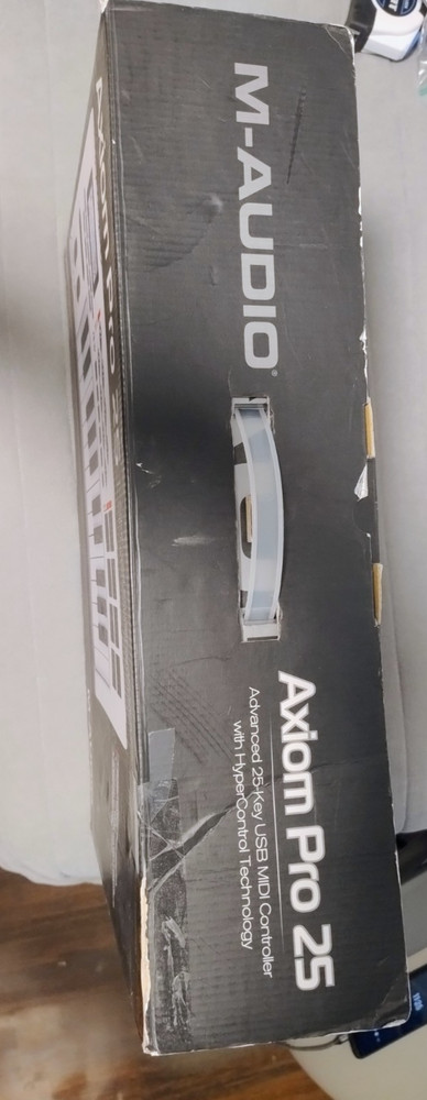 M-Audio Axion pro 25 Advanced 25Key USB MIDI Controller HyperControl Technology