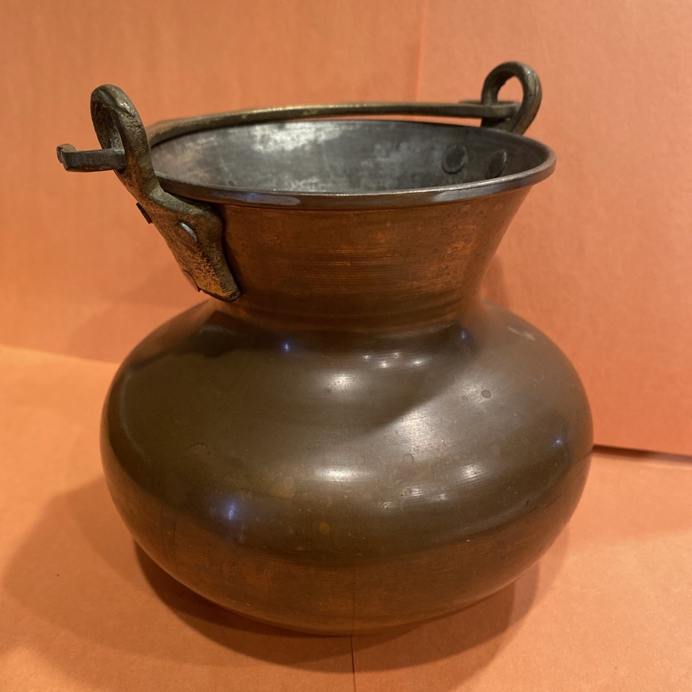 Vintage Copper Pot W/ Swing Brass Handle (A)