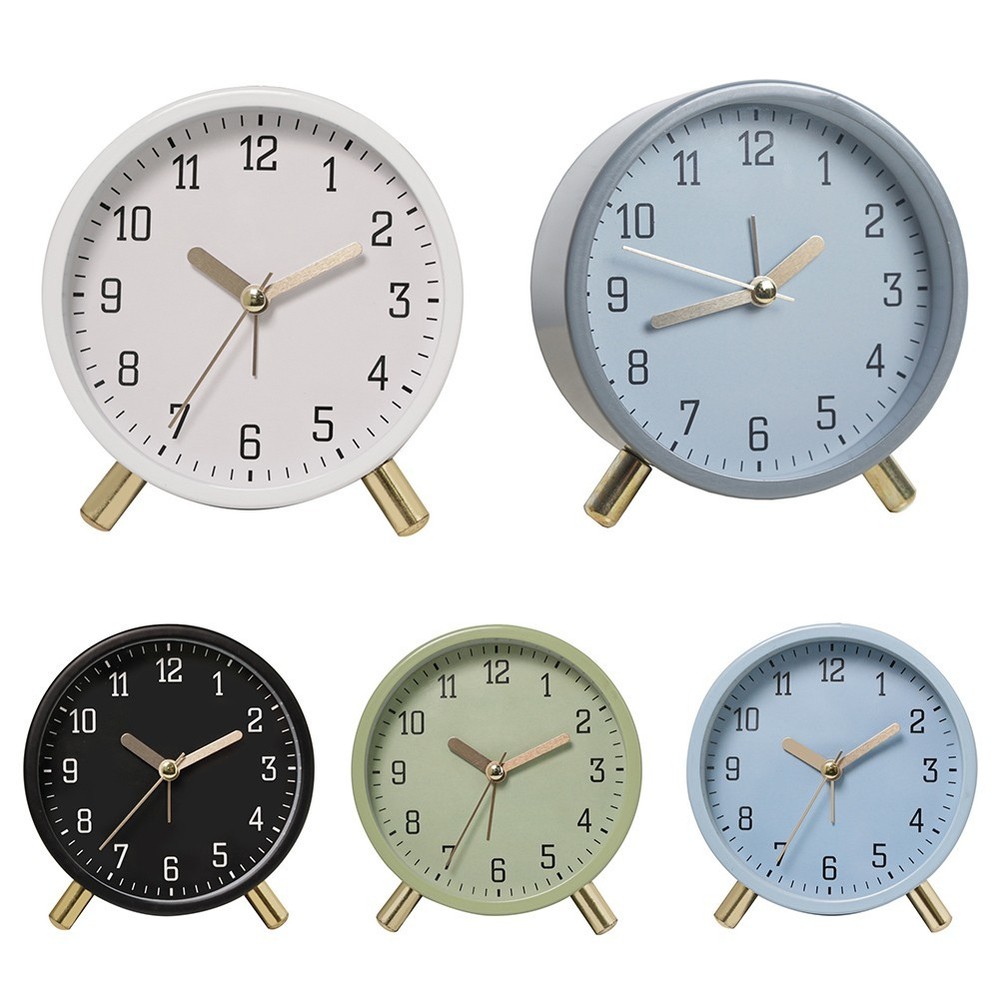 Stylish Quartz Alarm Clock Perfect for Any Room with Quiet Functionality