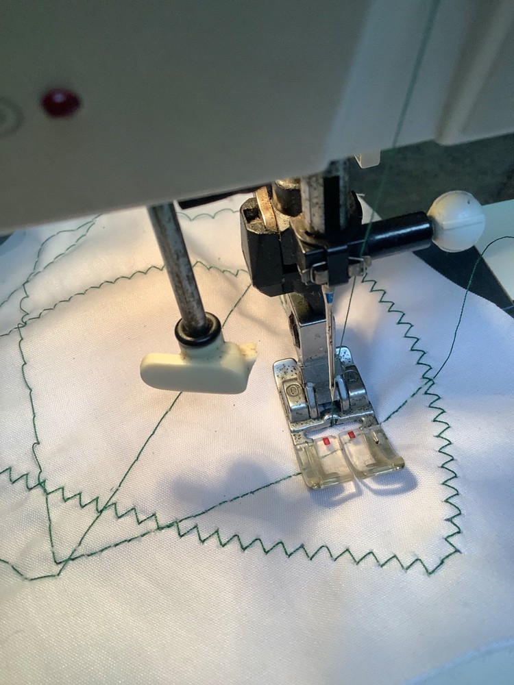 PFAFF Creative 1473 CD Sewing Machine