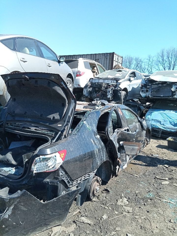 Used Blind Spot Detection System Warning Control Module fits: 2011 Lincoln Mkz D