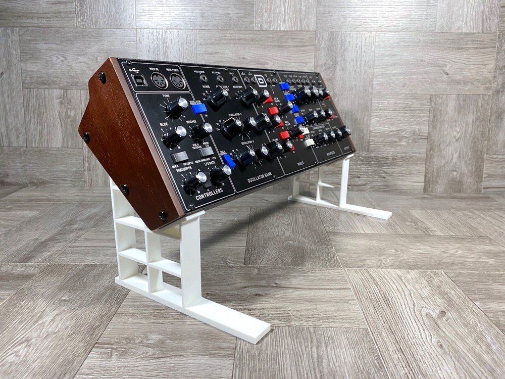 B-STOCK / Basic Stand for Behringer Model D / PRO 1 / Neutron / K2 / WASP / CAT