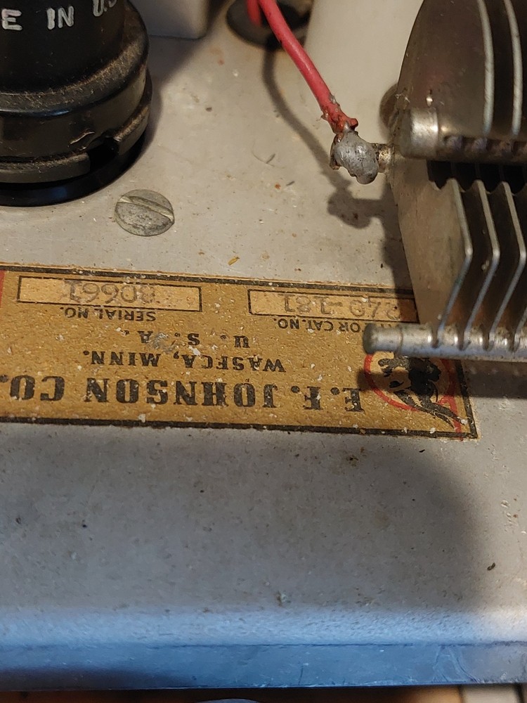 Johnson Viking Adventurer Ham CW Transmitter Assume for Parts or Not Working