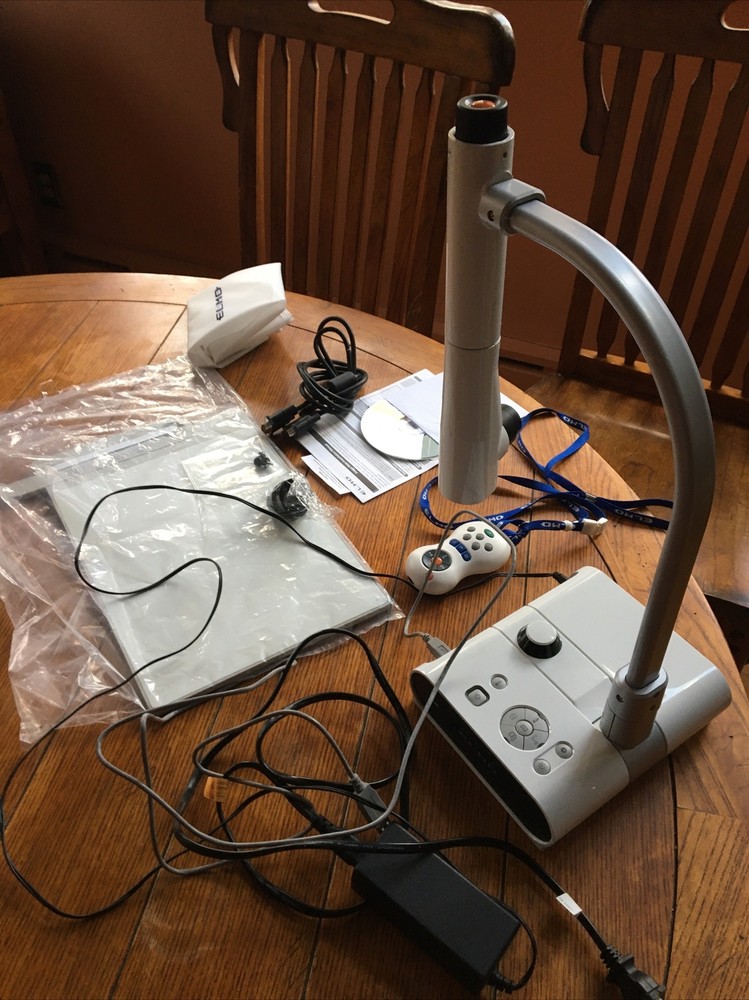 ELMO 5.2X OPTICAL ZOOM TT-02 RX Document Camera Visual Presenter Projector.