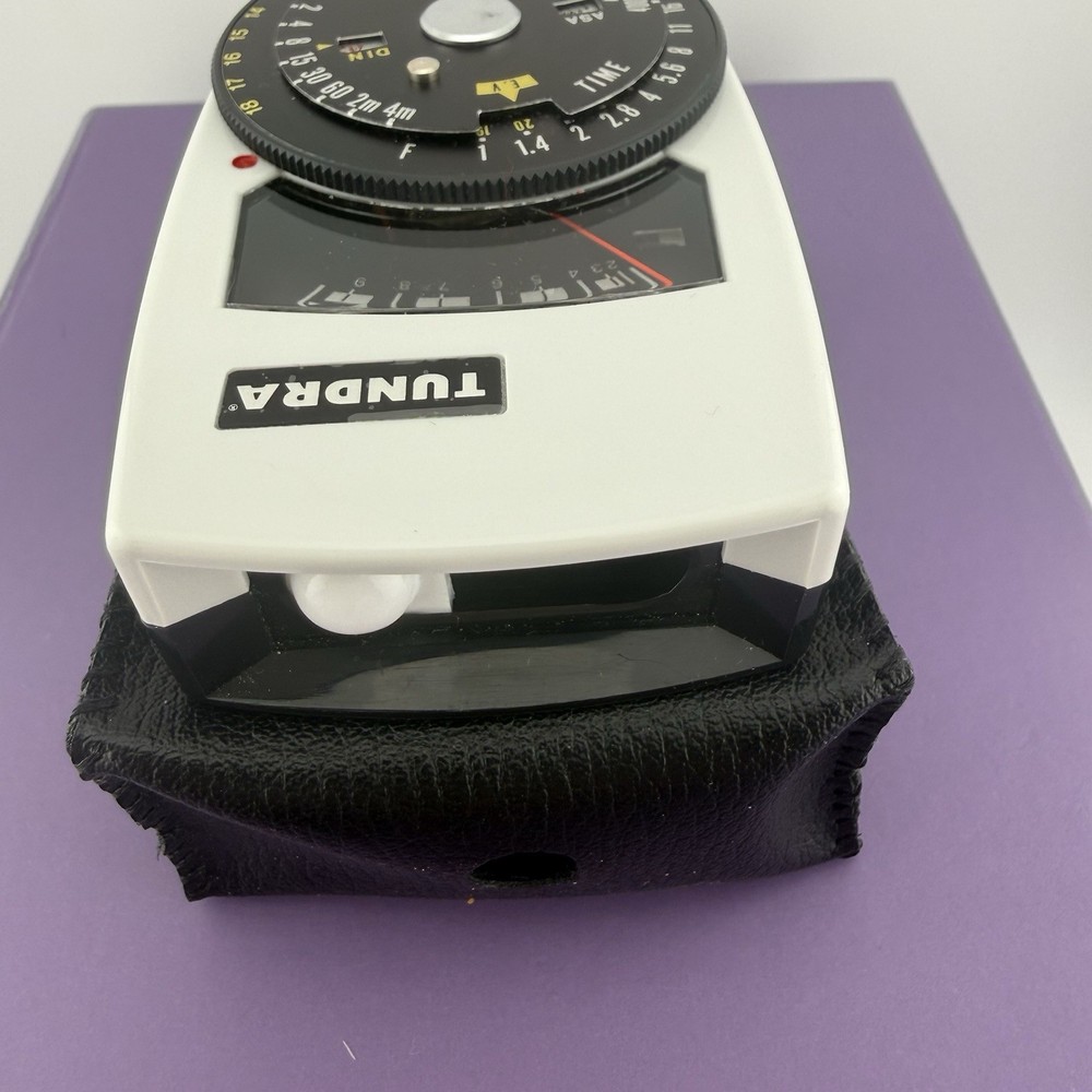 Tundra CdS Exposure Meter Model D-3 W/Case