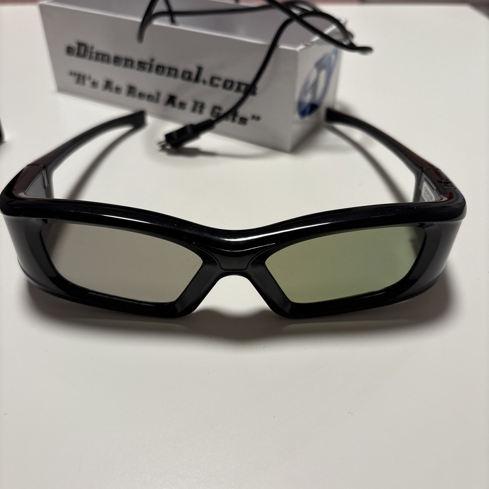 eDimensional active 3-D shutter glasses Bluetooth plus IR Rechargeable In Box