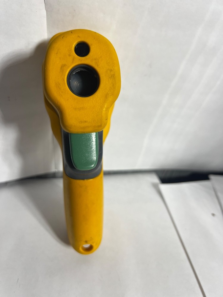 FLUKE 62 Maximum Handheld Infrared Thermometer