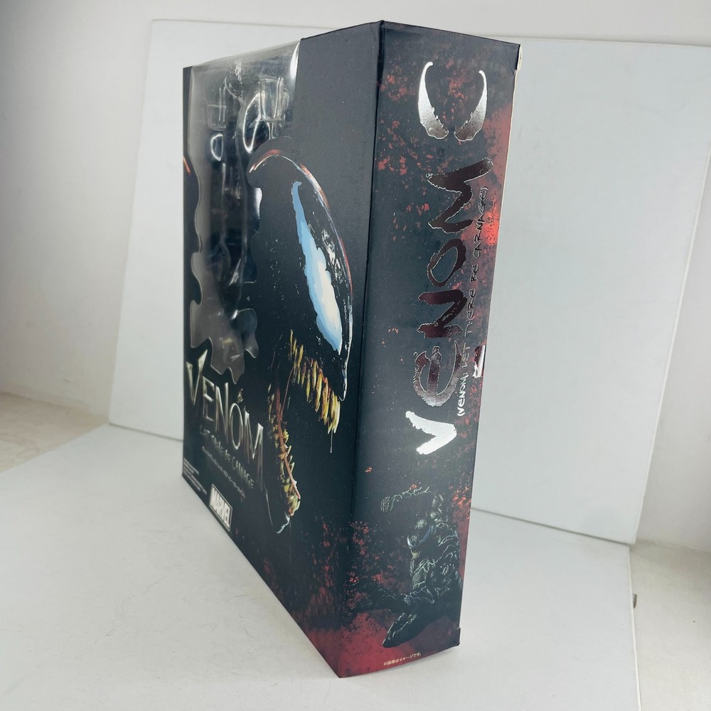 Marvel Venom Let There Be Carnage 7.5" Action Figure w/Exchangeable Accessory