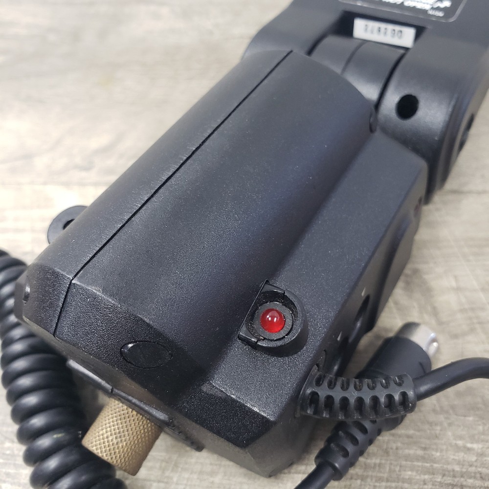 *NICE* Quantum Qflash T5d-R w/ BULB Professional Camera Flash *UNTESTED*