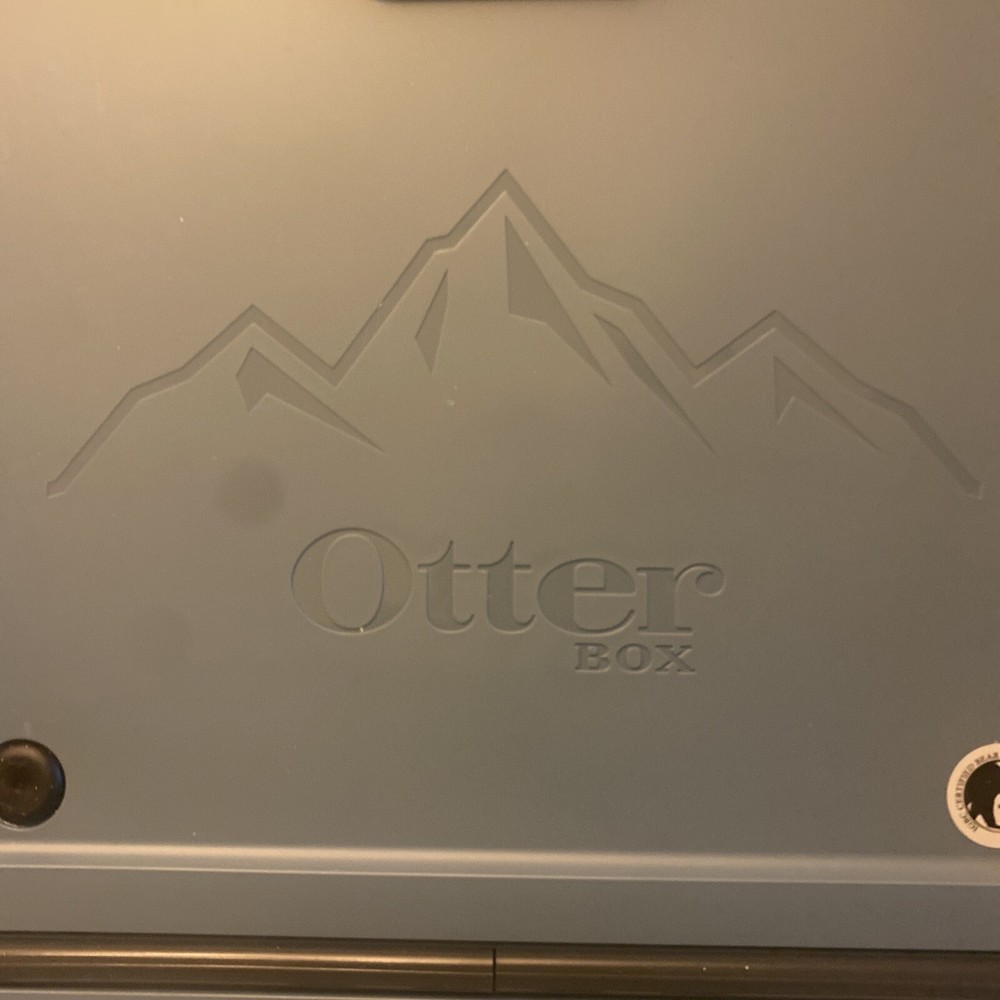 OtterBox - Venture 25-Quart Cooler - White