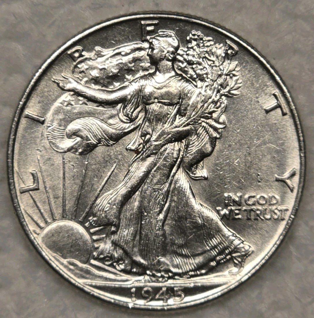 1945 50C Liberty Half Dollar BU Condition PROBLEM FREE COIN "Sunburst" FS-401🔥