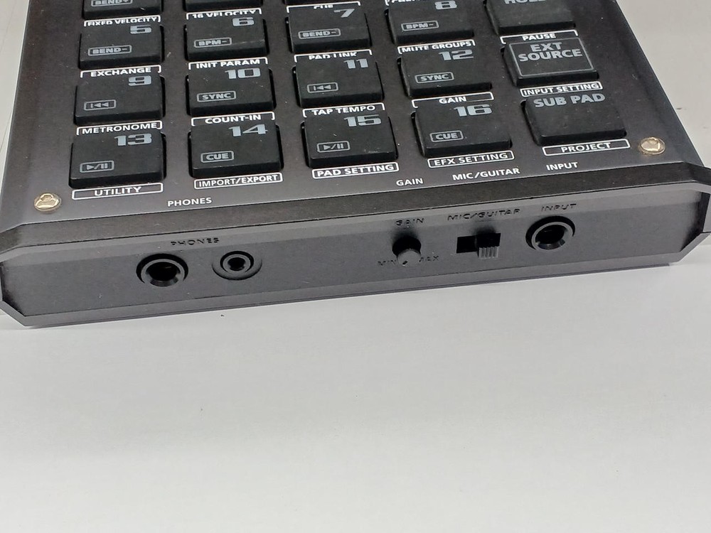 Roland SP-404MKII Creative Sampler 16GB Memory SP-404MK2 AC Adapter