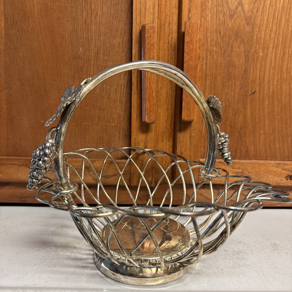 Godinger Silver Art Co. Silverplate Grape Design Handled Oval Fruit Basket & Box
