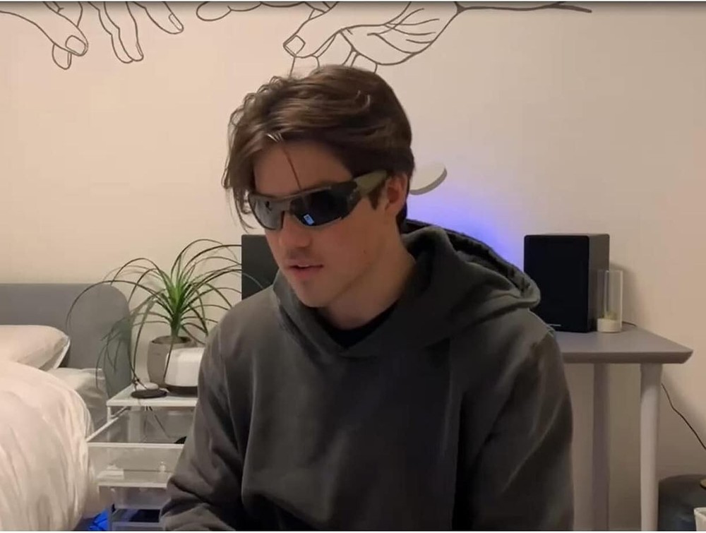 Versatile OhO Bluetooth Smart Sunglasses: Voice Control & Transitional UV Lenses