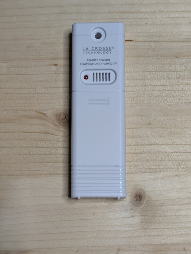 TX141TH-BV4 La Crosse Technology Wireless Temperature & Humidity Sensor