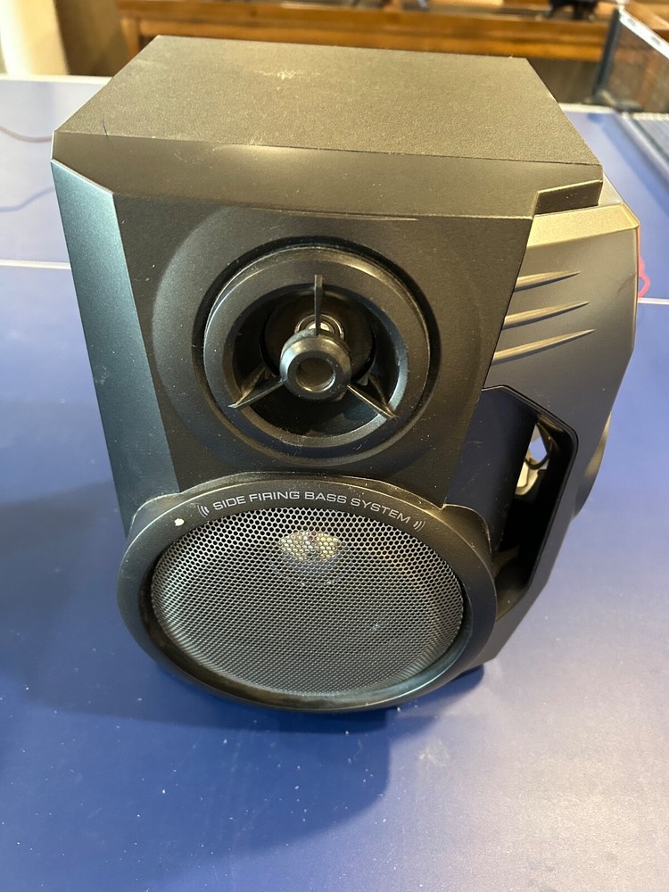 Sharp Mini Component System CD-E67 3-WAY SIDE FIRING BASS Stereo AM FM,CD,2 Tape
