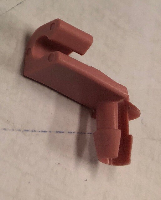 New Genuine GM Retainer Part #12375975