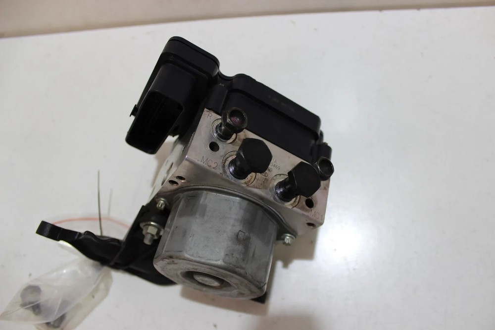 ABS control unit, pressure modulator used Ducati 1199 Panigale manufactured: 2012