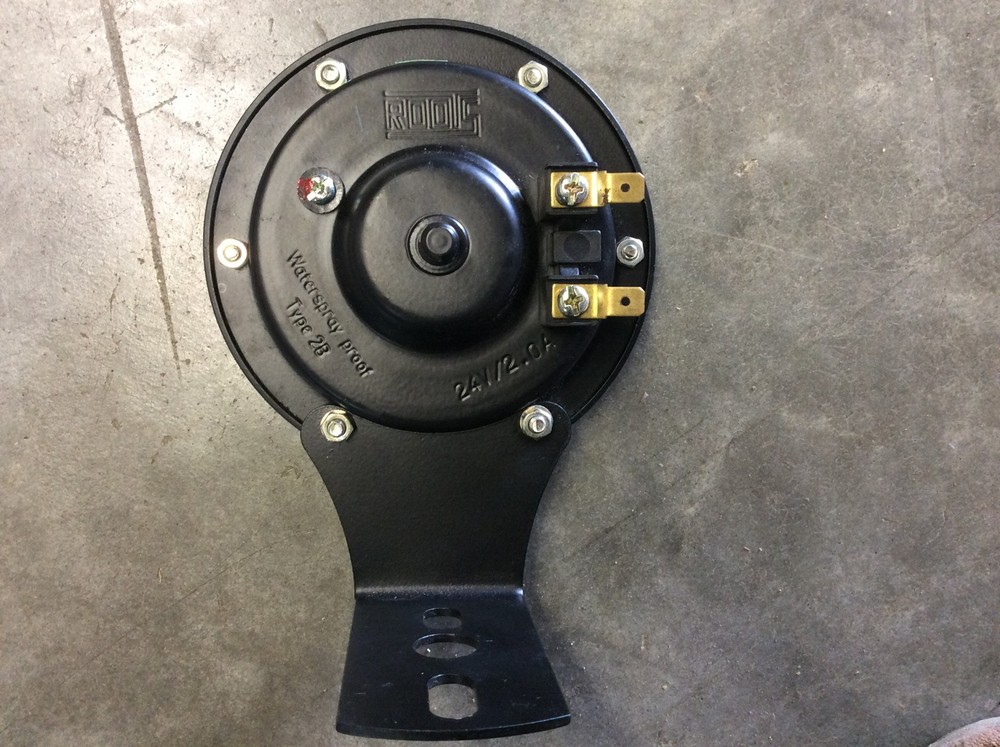 Roots Cleartone 24V/2.0A Waterspray Proof Type 2B