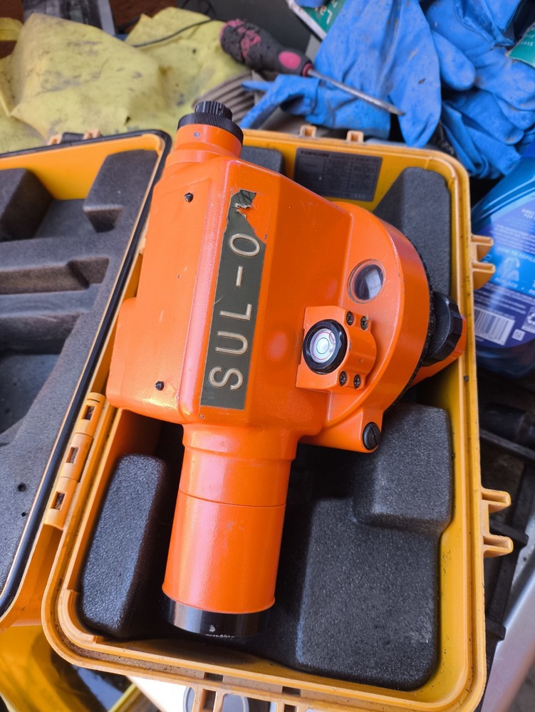 Topcon Automatic Level Model AT-D4 In Hard Case (134)
