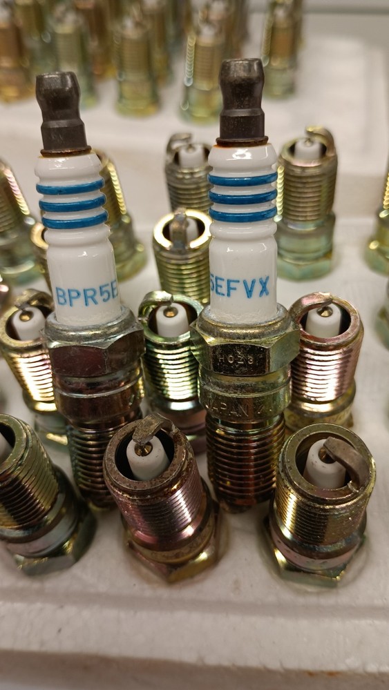 NGK #BPR5EFVX PLATINUM SPARK PLUG 7549
