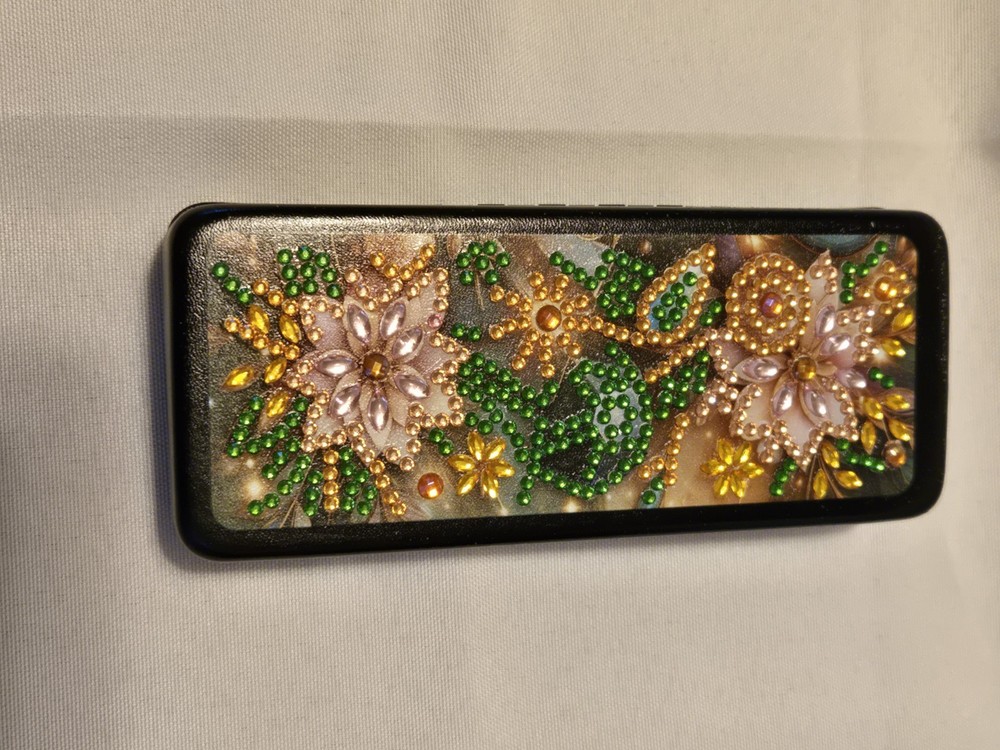 GLASSES CASE WITH DIAMOND ART