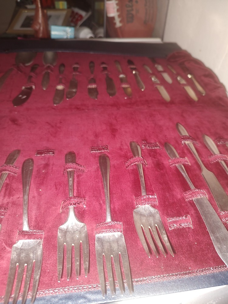 Vintage Community Plate Fruit Knife And Forks 27pcs W) Case