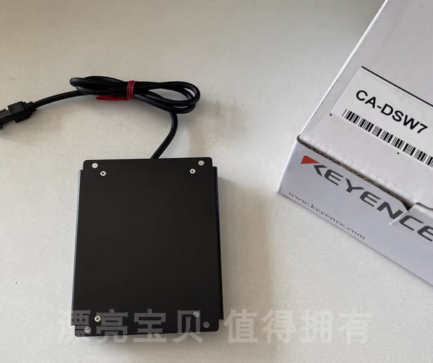 New In Box Keyence CA-DSW7 Light Source