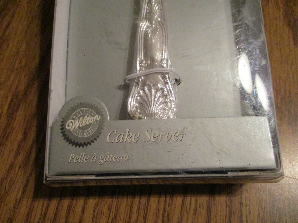 Wilton Cake Server in Original Box