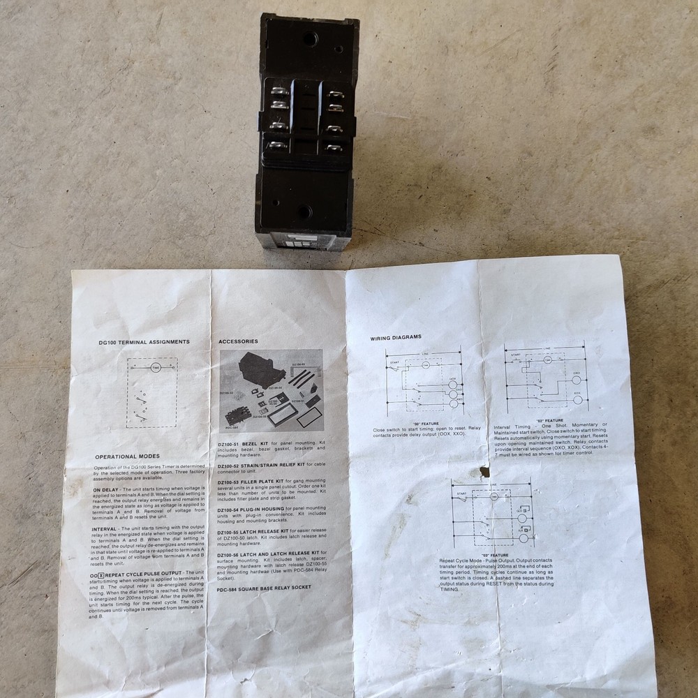 NEW EAGLE SIGNAL DG100 SOLID STATE TIMER 120 VAC DG102A3