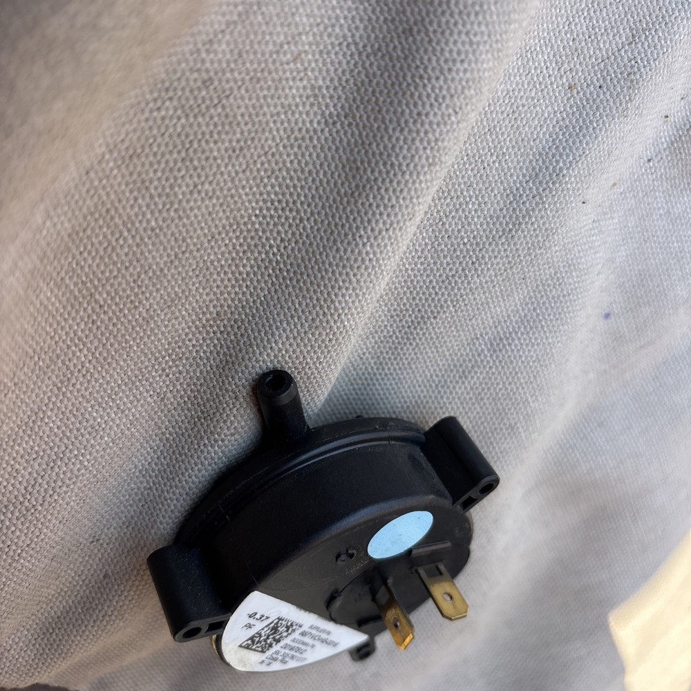 Goodman Air Pressure Switch 20197312