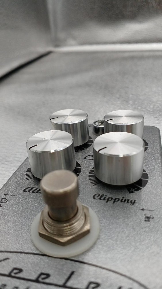 KEELEY 4-KNOB COMPRESSOR Compressor
