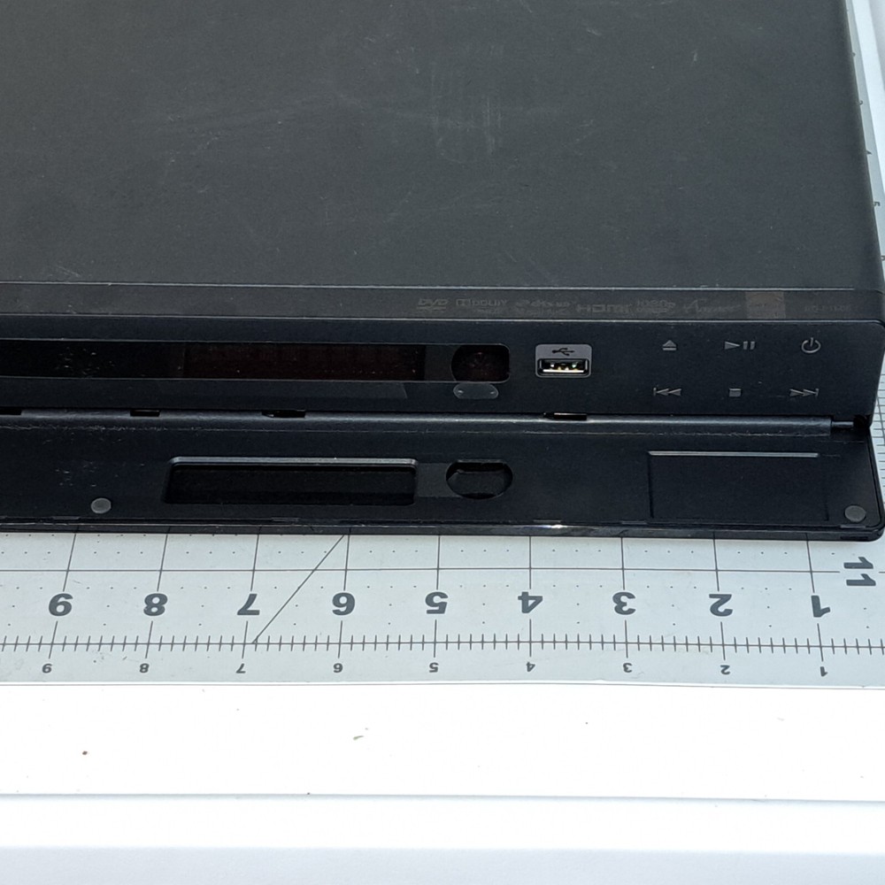 Samsung Model BD-P1600 Blu-Ray Player No Remote Tested